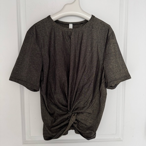 Special Edition EUC  Size 8 Lululemon Crescent T-Shirt *Spark
Black - Picture 4 of 7